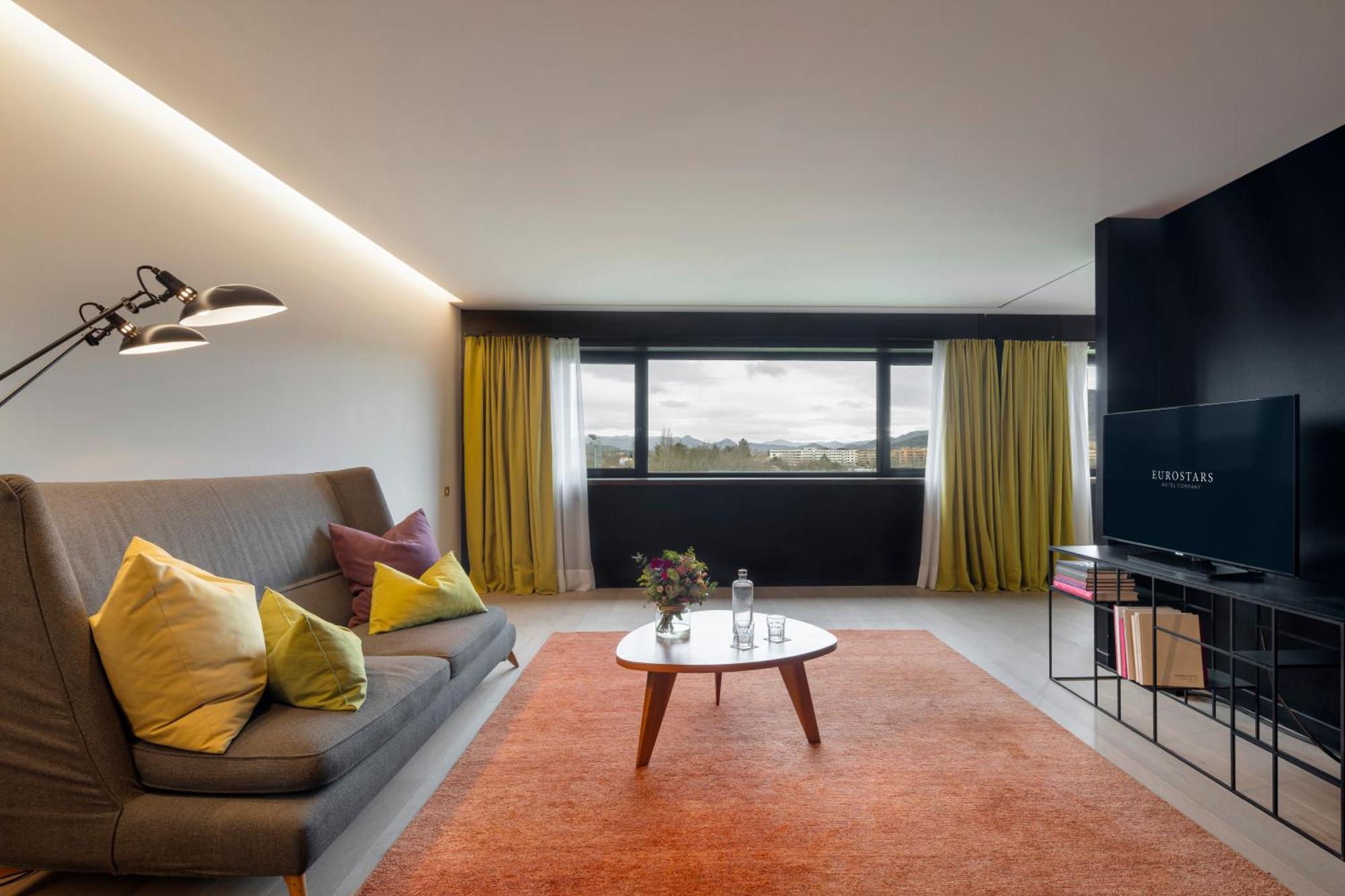 Eurostars Pamplona Hotell Eksteriør bilde