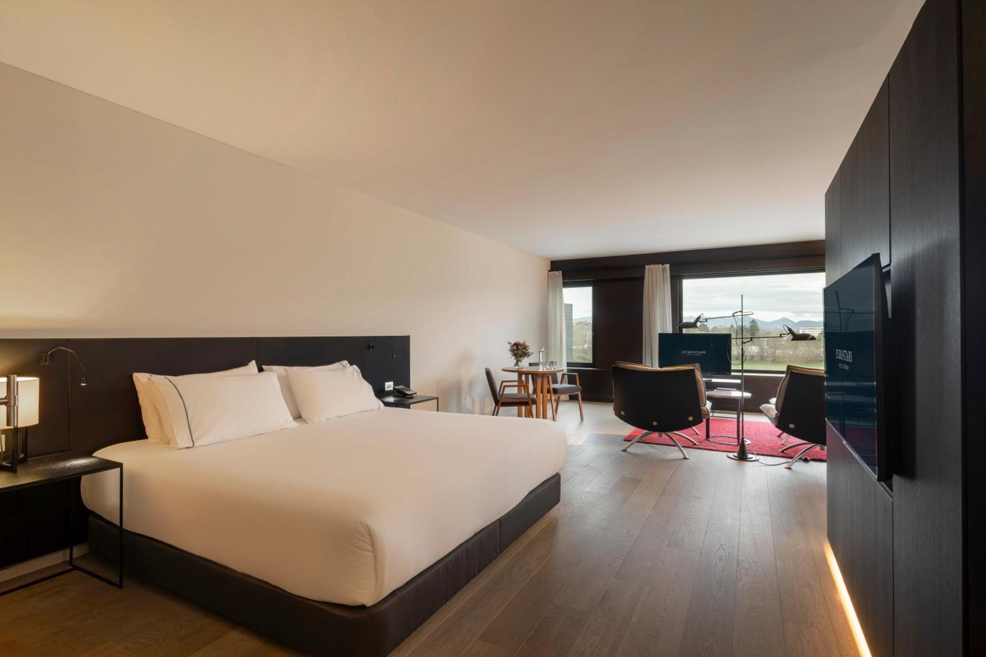 Eurostars Pamplona Hotell Eksteriør bilde